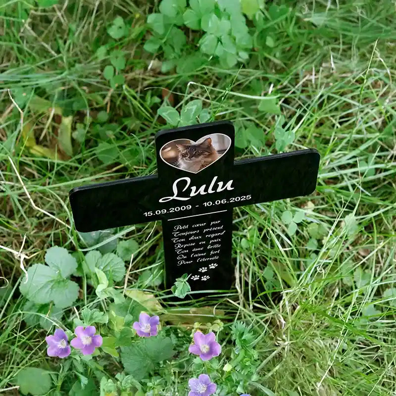 Croix funéraire en acrylique personnalisée avec photo pour chien, chat – Cœurs, 2 tailles - Image 9